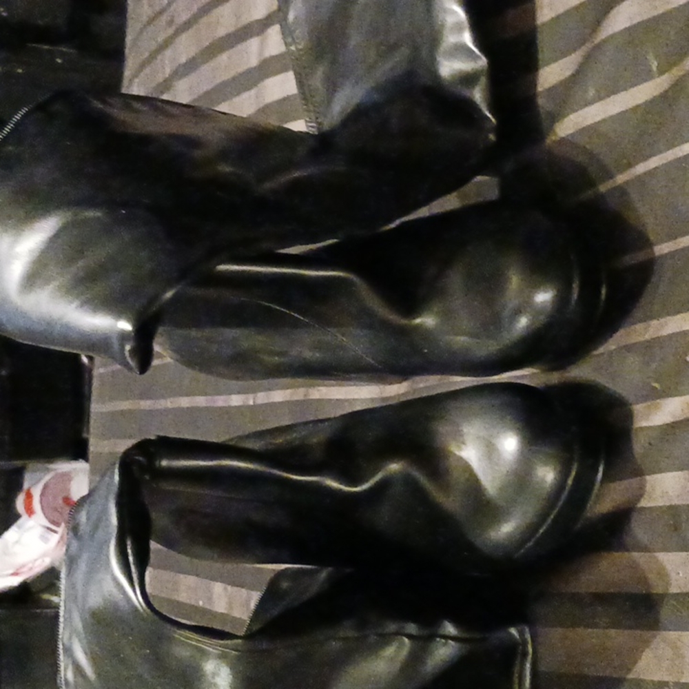 Platform over the knee boots